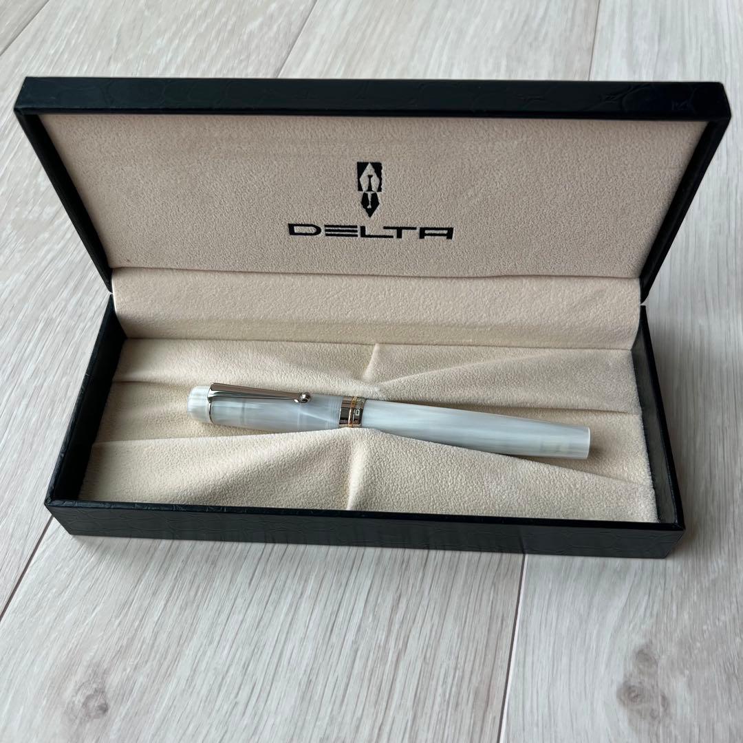 DELTA デルタ 万年筆 ビンテージコレクション ホワイト