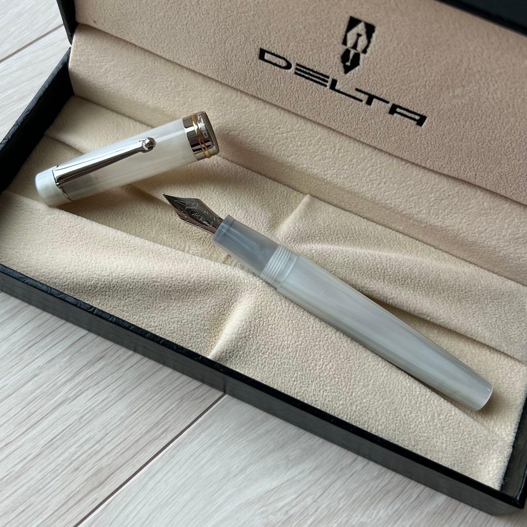 DELTA デルタ 万年筆 ビンテージコレクション ホワイト