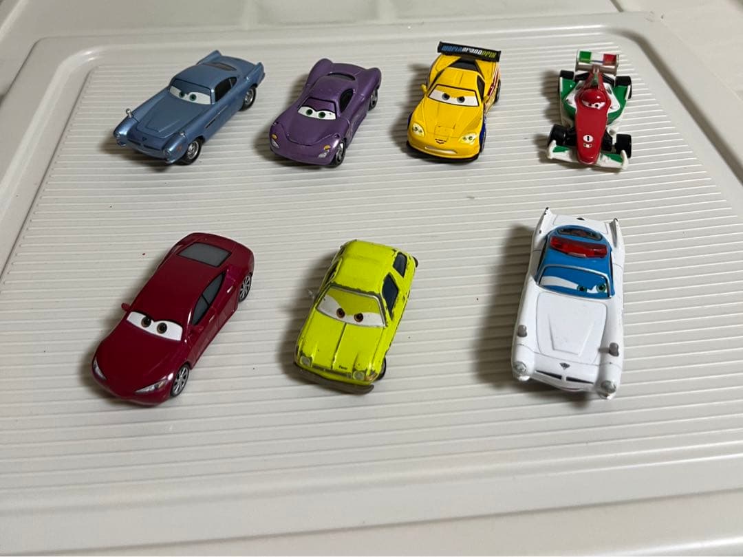 カーズ、ミニカー（マテル）グレム、フィンマックミサキル空港警備タイプ