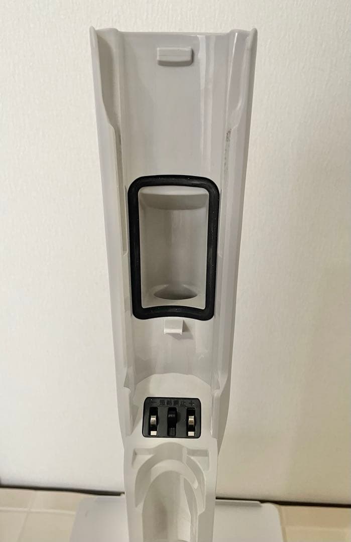 【実演機】東芝 ダストステーション搭載コードレスクリーナー