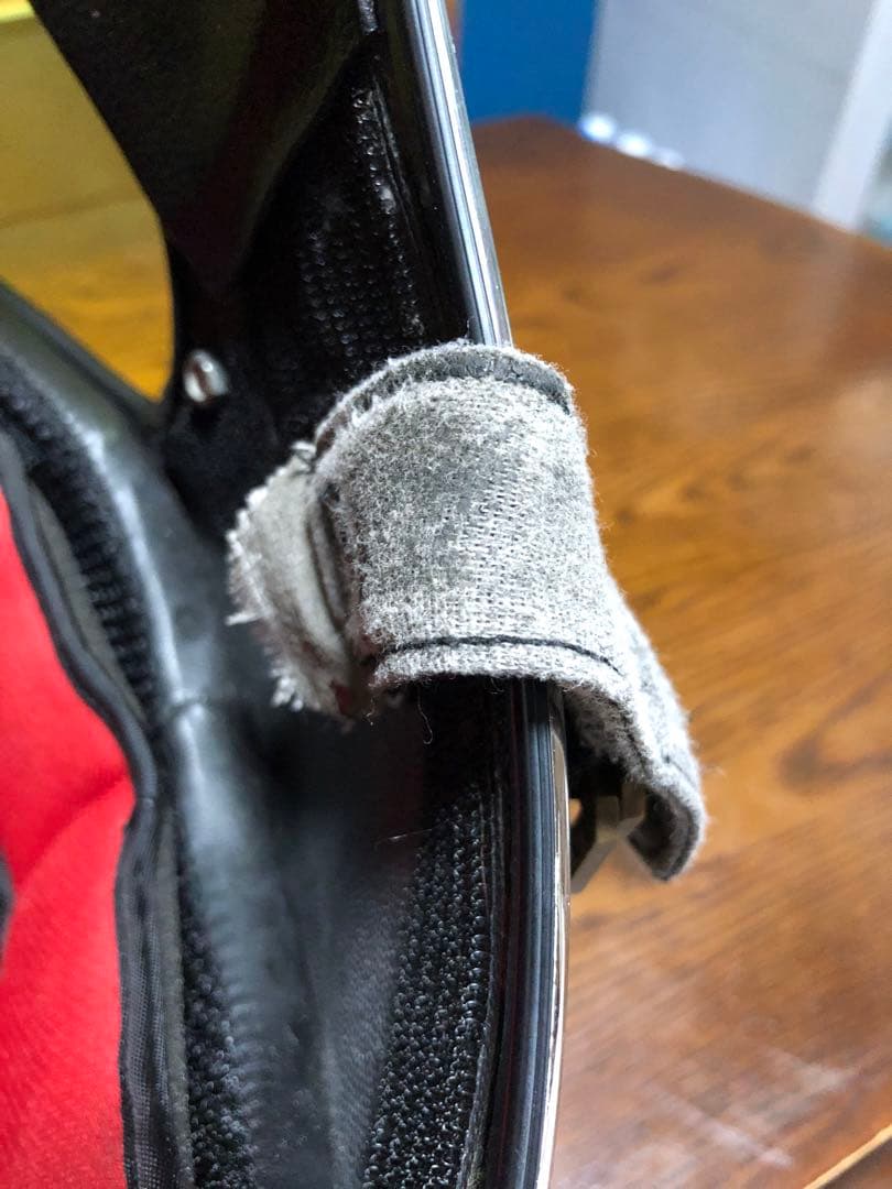 TT&CO トンプソンRT ブラックラメ　イエローシールド