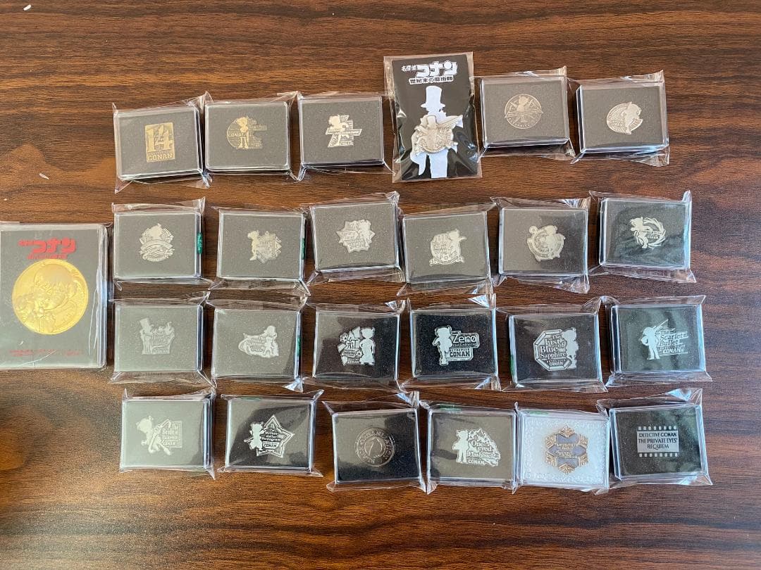 名探偵コナン　劇場版　ピンバッジ　映画　ピンズ