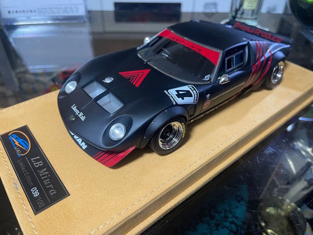 VAV 1/18 ランボルギーニ ミウラ LibertyWalk LBWorks