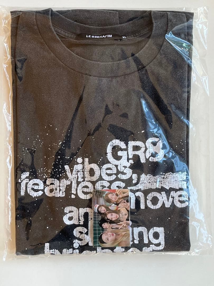 【新品未使用】LESSERAFIM GR8 コラボ　Tシャツ