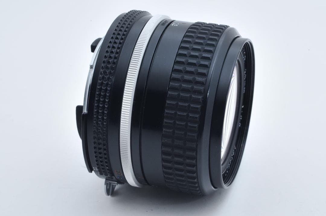 ■美品■ ニコン Nikon 28ｍｍ F3.5 Ai ≪油染み無し≫