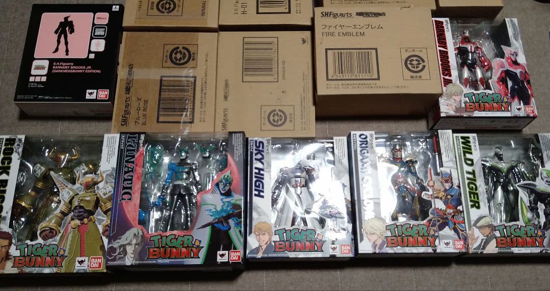 TIGER&BUNNY SHフィギュアーツ 18点+桂正和原画＆ラフ画集セット