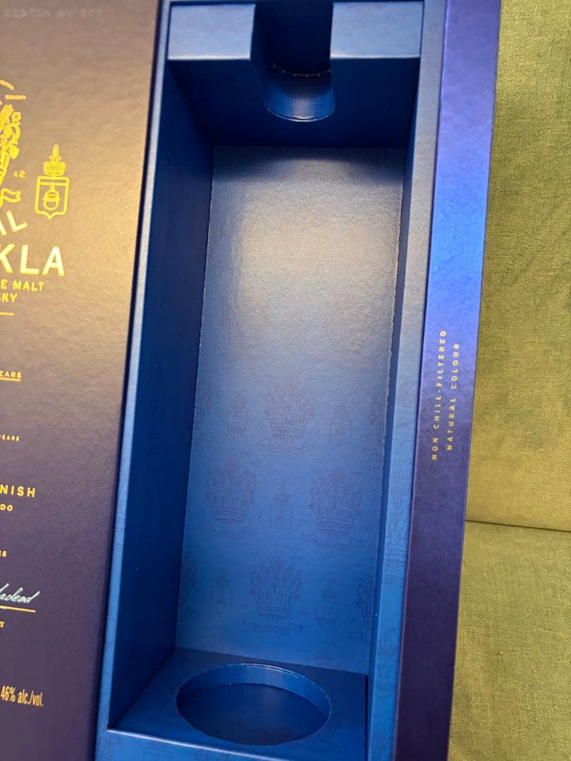 T*a様 【激安】 ロイヤルブラックラ 21年 保存状態は完璧です。