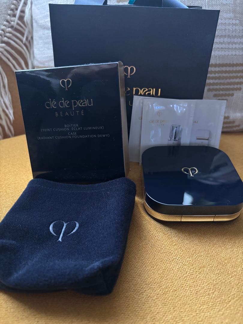 clé de peau クッションファンデーション 10