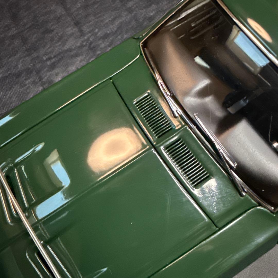 オートアート 1/18 ブリット マスタング オリジナル ダイキャストモデル