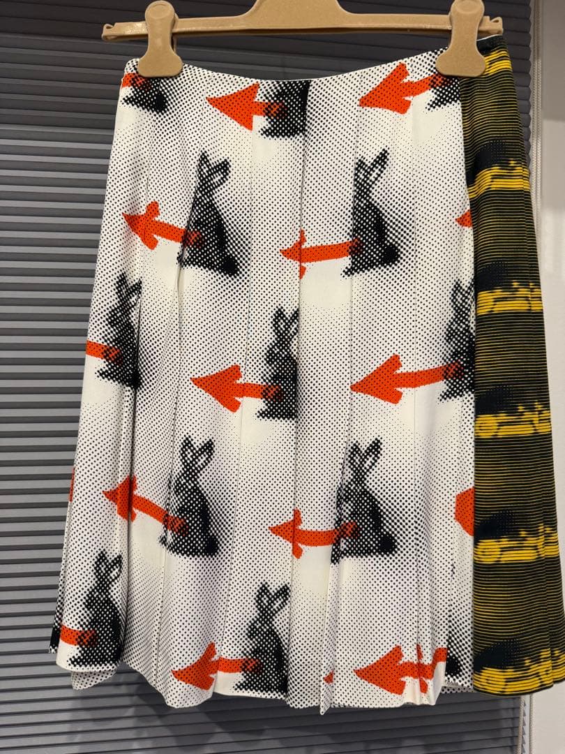 PRADA プリーツスカート ウサギ　サイズ40