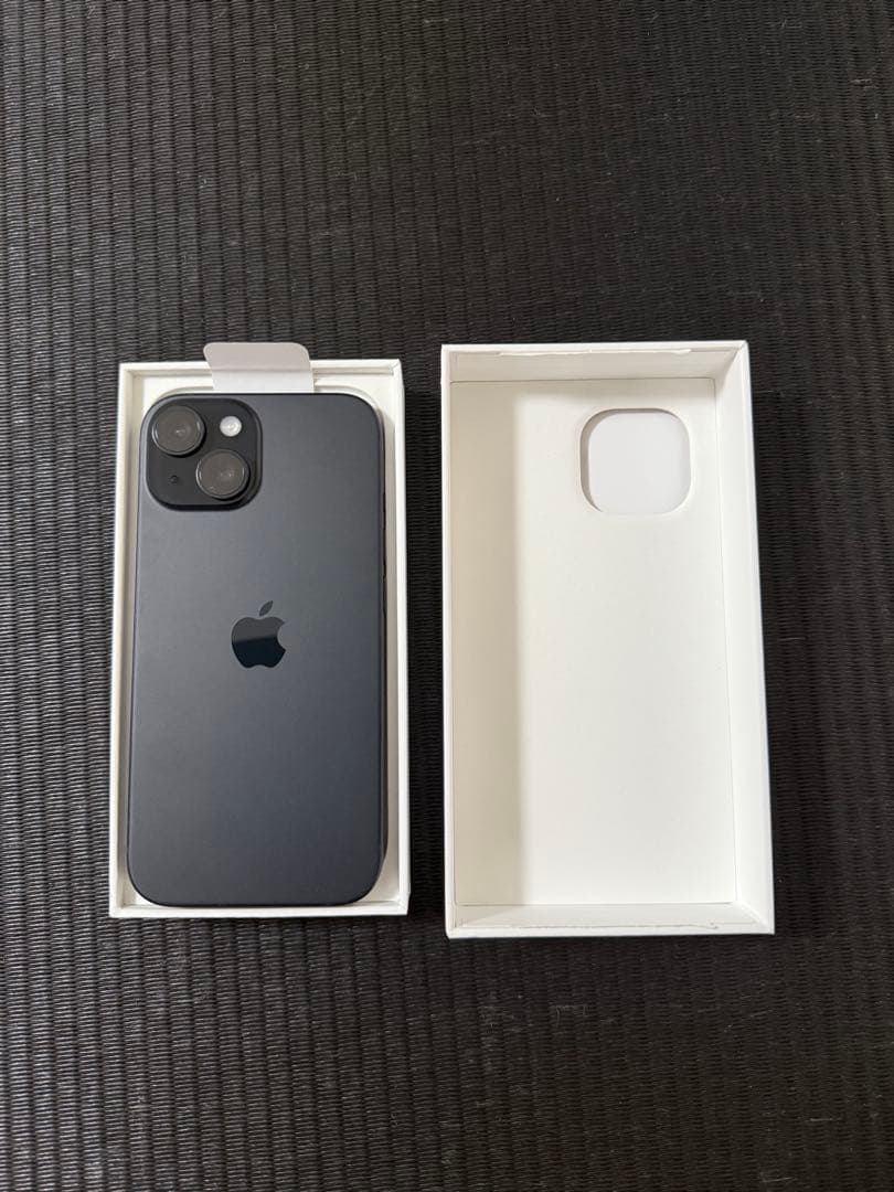 C*r様 Apple iPhone 15ブラック本体