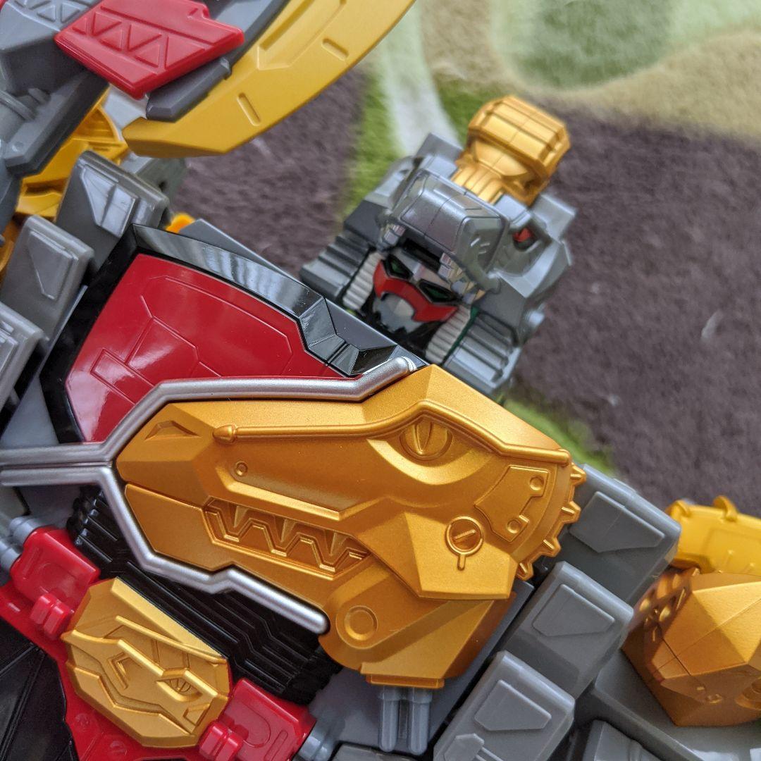 ギガントブラギオー　ブラギガス　獣電戦隊　キョウリュウジャー　ロボット　ロボ