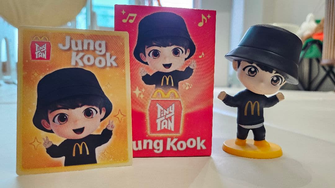 (締切1/20)頃　新品☆BTS マクドナルドコラボ フィギュア14体セット