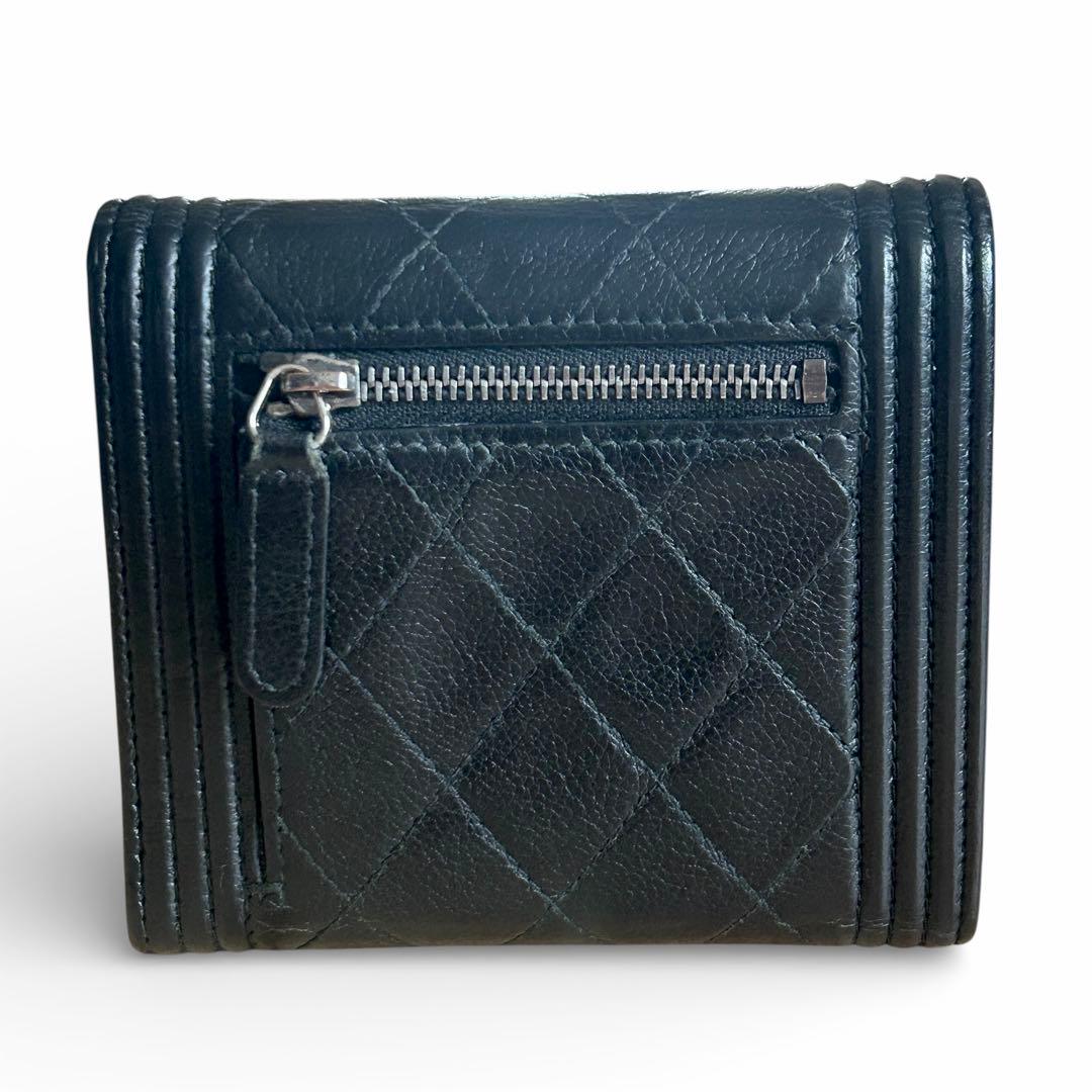 【美品】CHANEL ボーイシャネル　三つ折り　財布マトラッセ　22番台