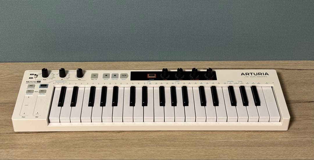 Arturia KeyStep 37 MIDIキーボード　CV/GATE入出力
