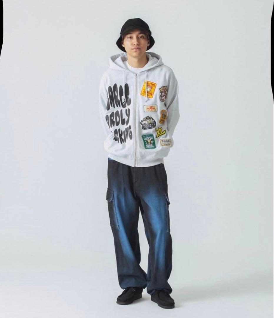 XLARGE パッチ付き グレー パーカー M