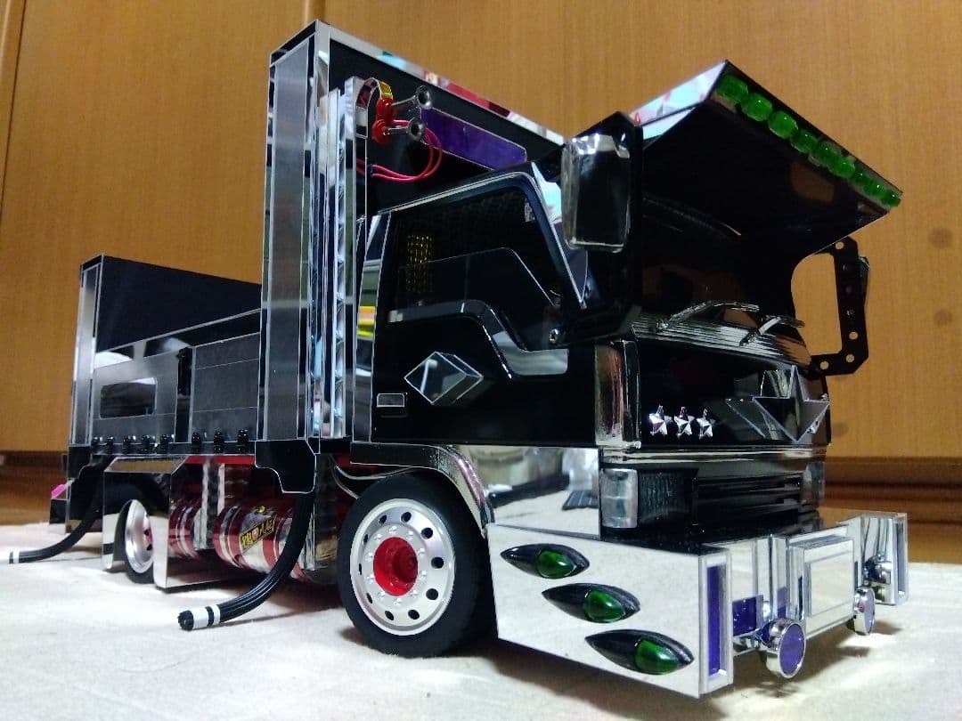 （梨くんさん専用）ムネトラ模型　カクキャンターデコトララジコン