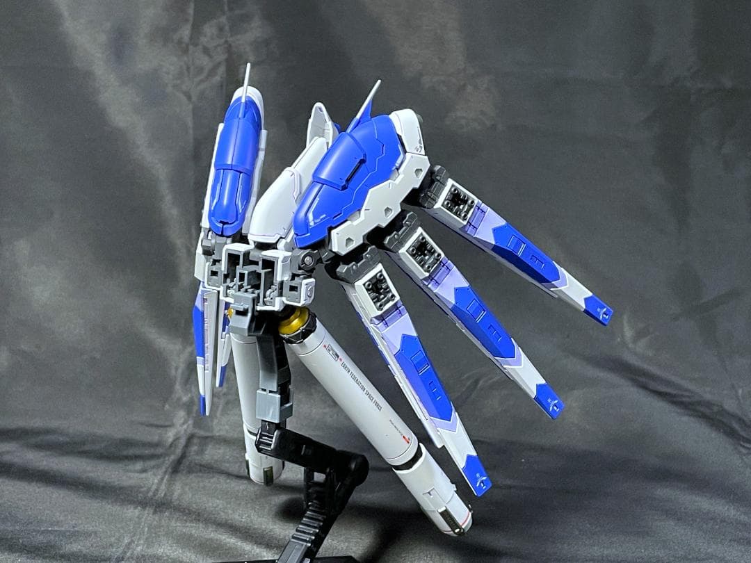 RG Hi-νガンダム＋ハイパー・メガ・バズーカ・ランチャー 全塗装完成品