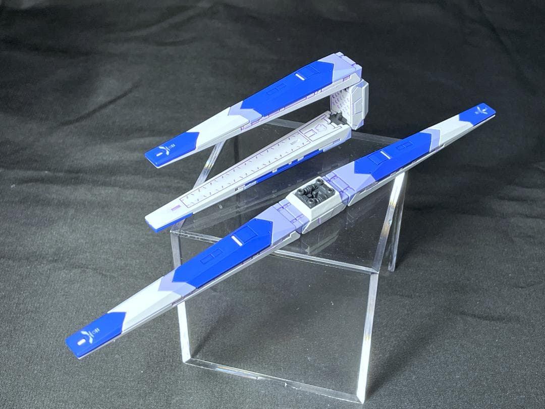 RG Hi-νガンダム＋ハイパー・メガ・バズーカ・ランチャー 全塗装完成品