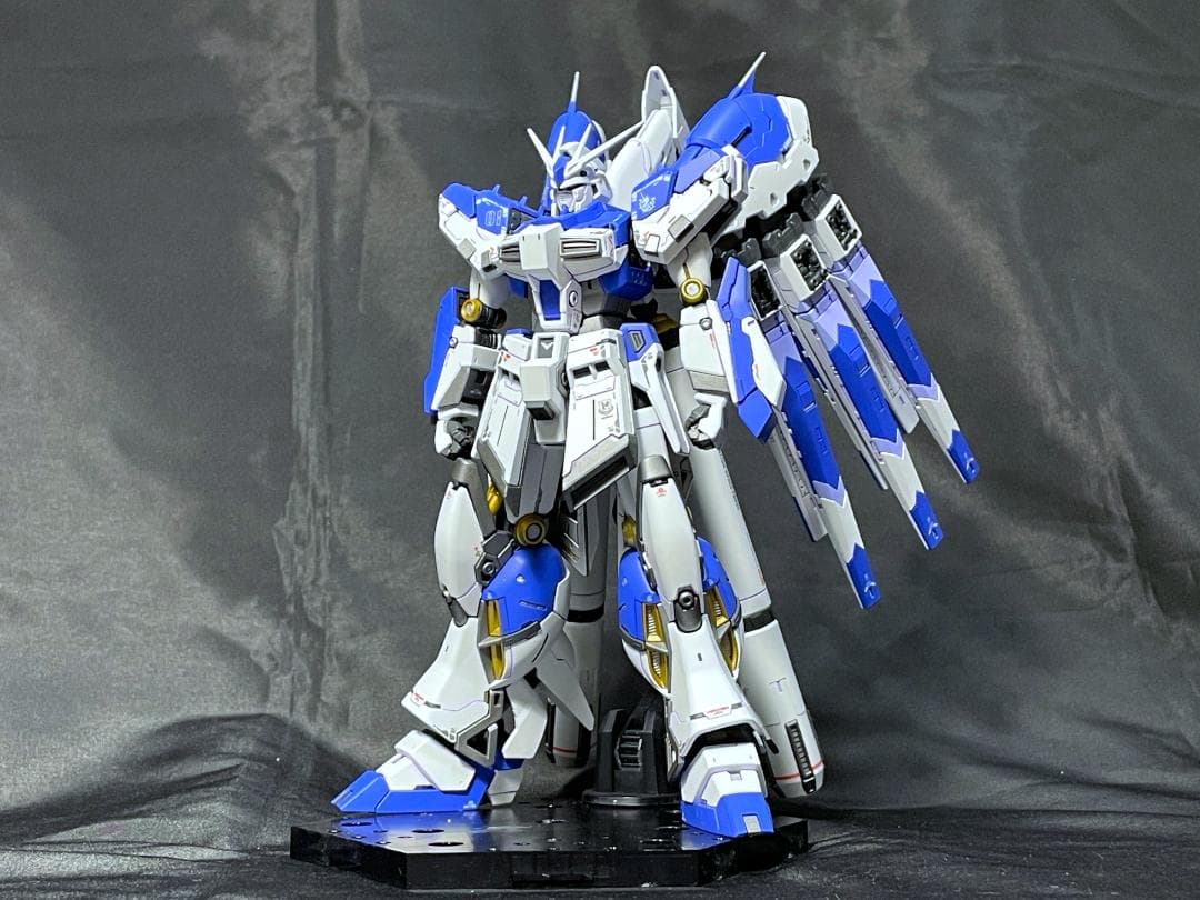RG Hi-νガンダム＋ハイパー・メガ・バズーカ・ランチャー 全塗装完成品