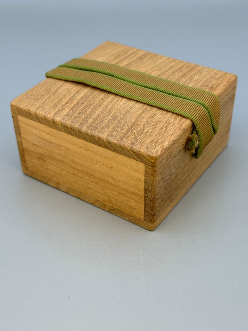 茶道具　香合　橋村萬象　唐松唐草