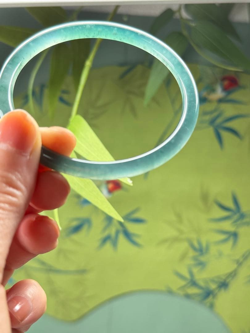 新入荷❣️天然本翡翠　特色雪花綿入り【半山半水】高氷藍水細身バングル　鑑定書付き