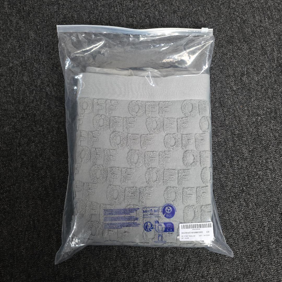 新品未使用品　Off-White シャワータオル　２枚セット　グレー