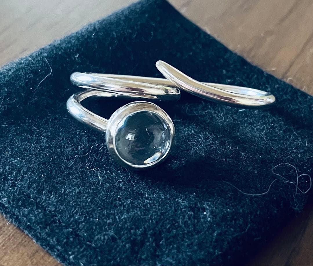 ダブルフィンガーリング　シルバークリスタル付き