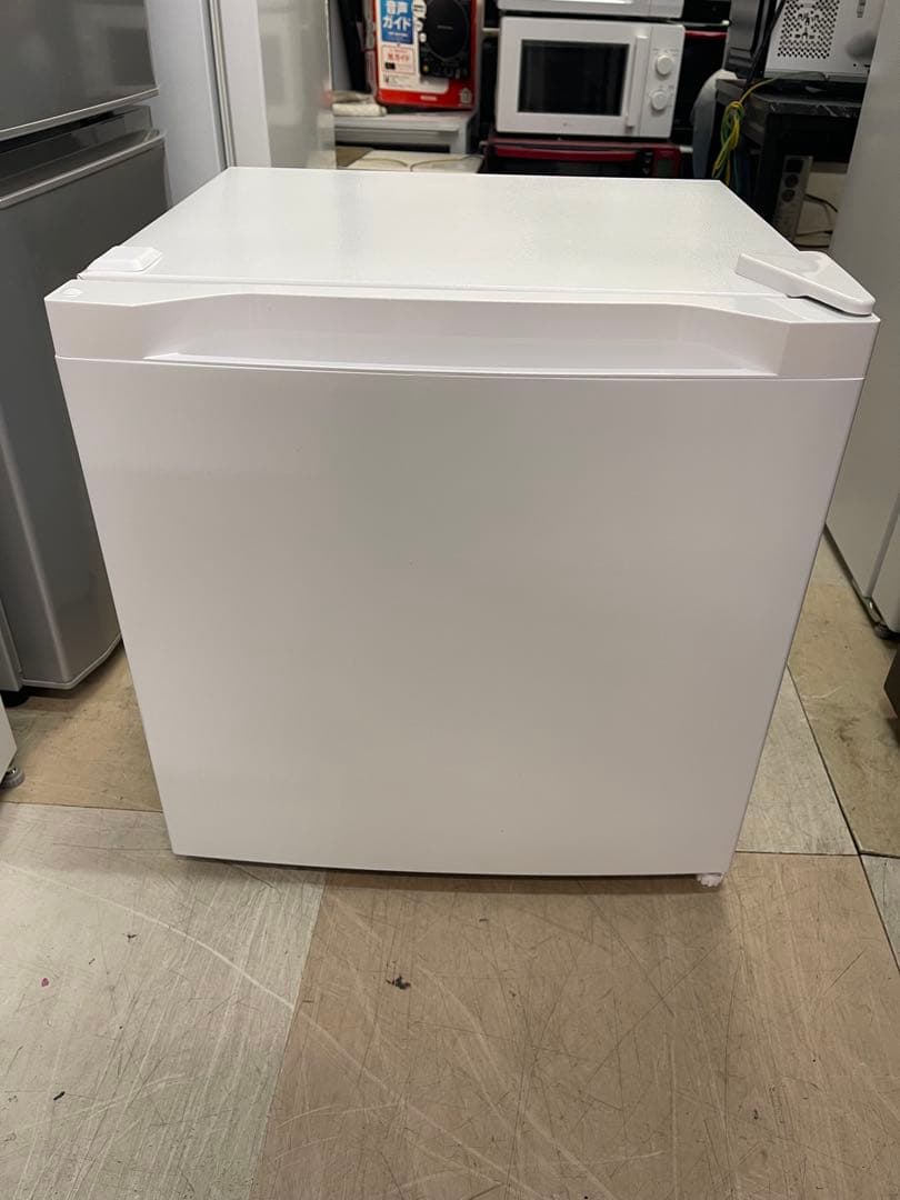 PF-A31FD-W ノンフロン冷凍庫 31L 2023年製
