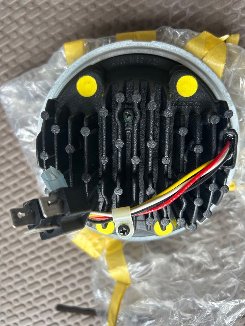 純正　ハーレー　LED ヘッドライト　5.75インチ