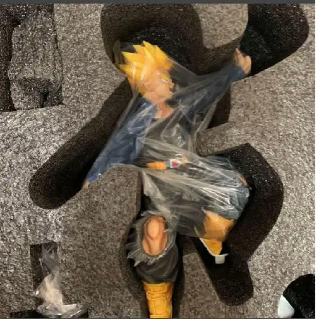 ベジータ&トランクス　1/6フィギュア　 38×25×33cm LED付き