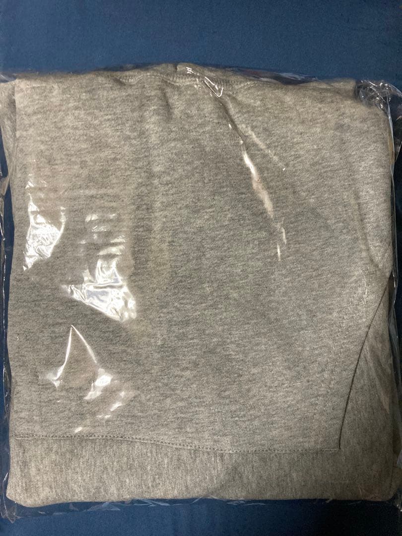 ワンオク2024 WORLD TOUR プルオーバーパーカー／新品未開封