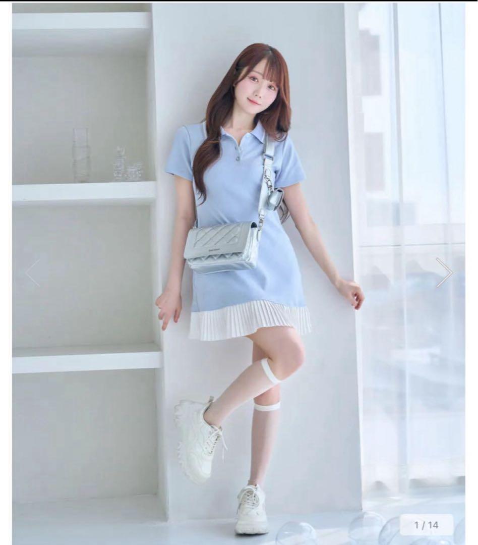 Rosé Muse logo embroidery pleats polo op