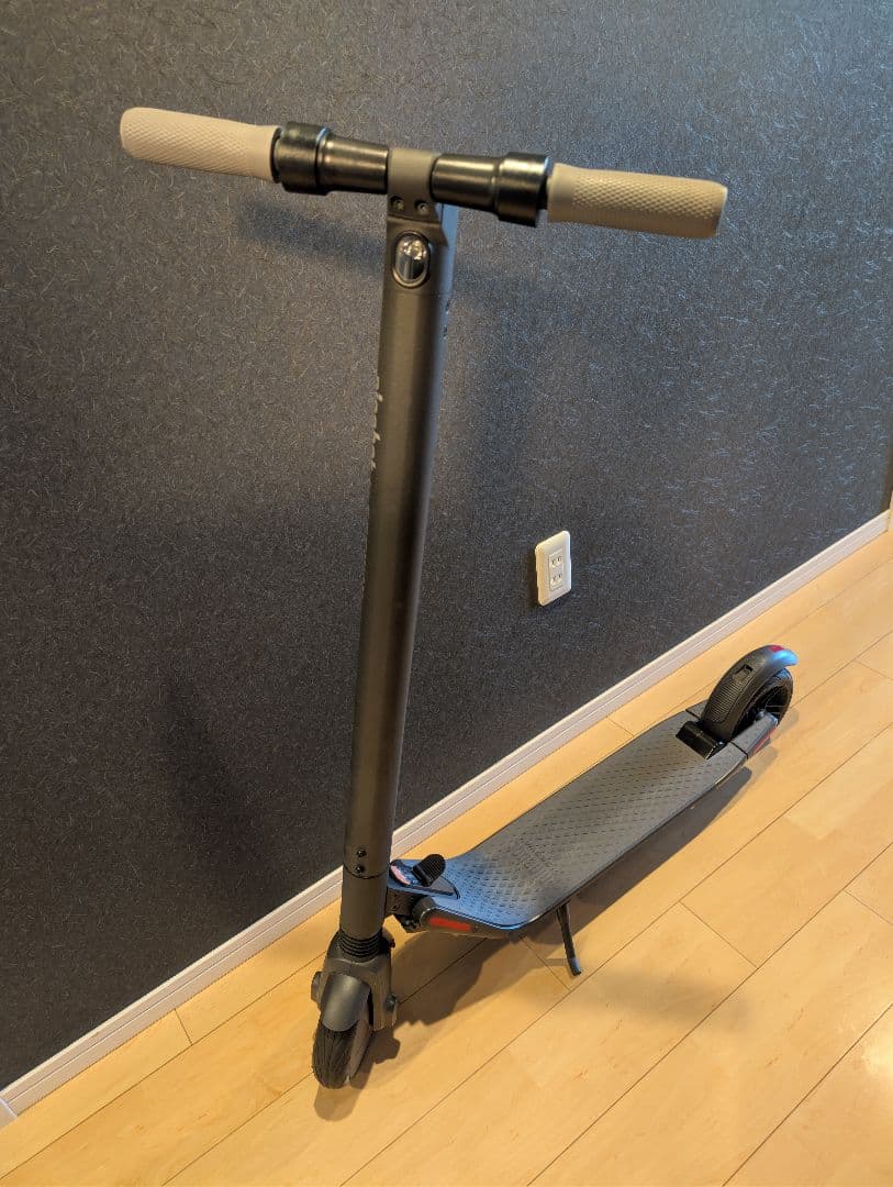 Y*a様 Segway ナインボット 折りたたみ式電動スケートボード