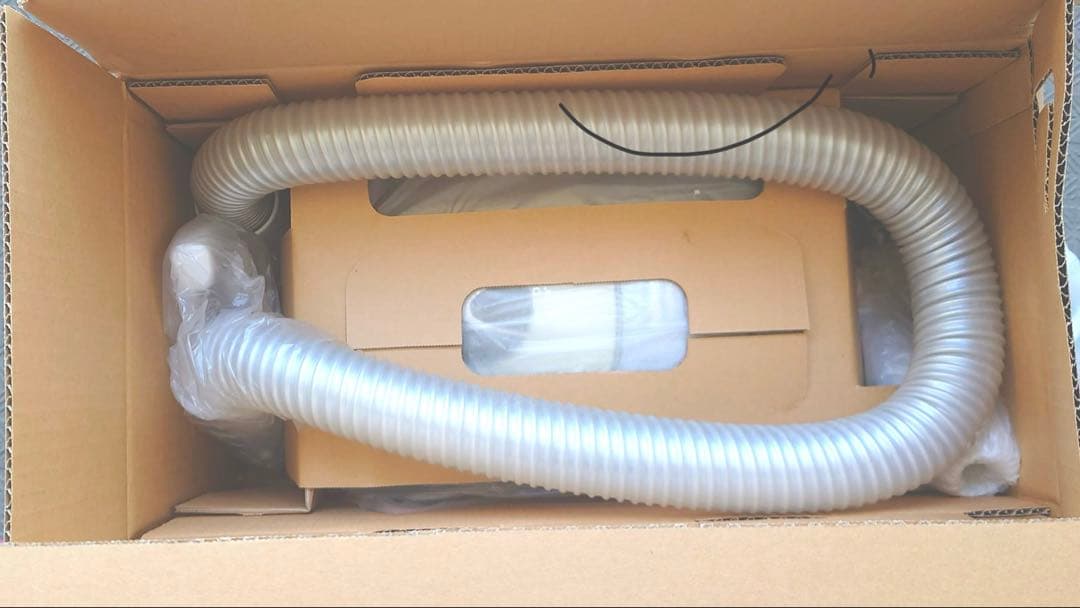 TOSHIBA エアロサイクロン掃除機 VC-CX8E 新品未使用