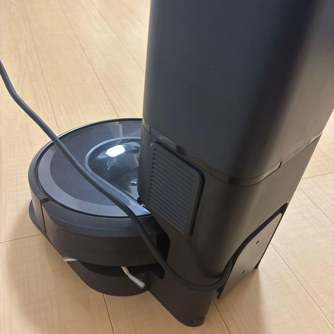 【値下げ】ルンバ iRobot Roomba i7+ロボット掃除機本体