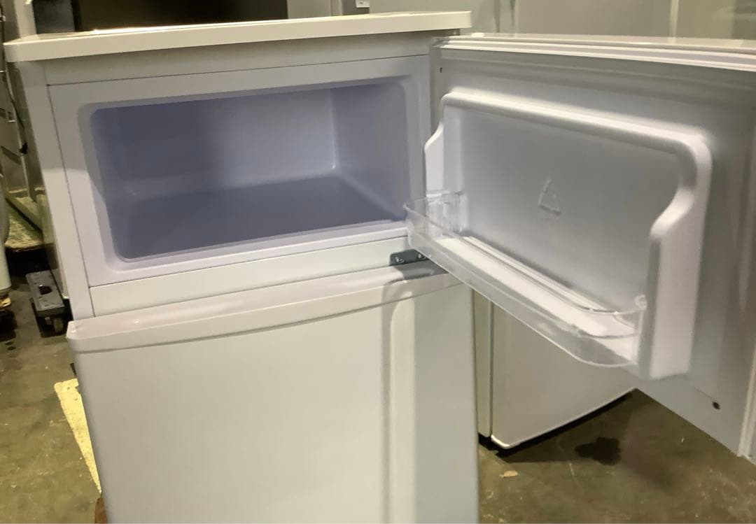 2ドア冷蔵庫 アイリスオーヤマ AF81-W 81L 2019年製