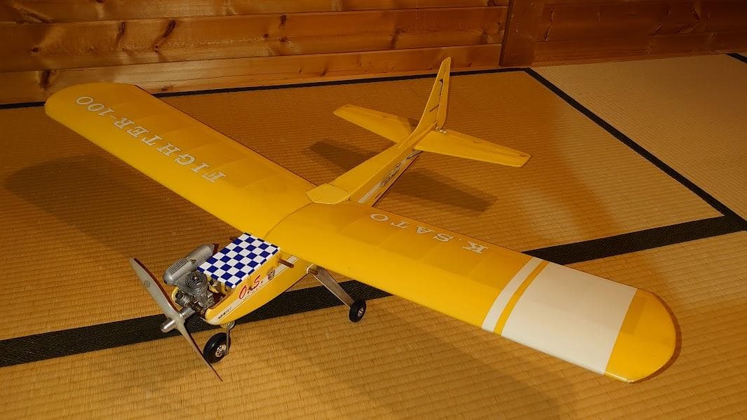 ★パイロット　ファイター100　OK模型ラジコン飛行機
