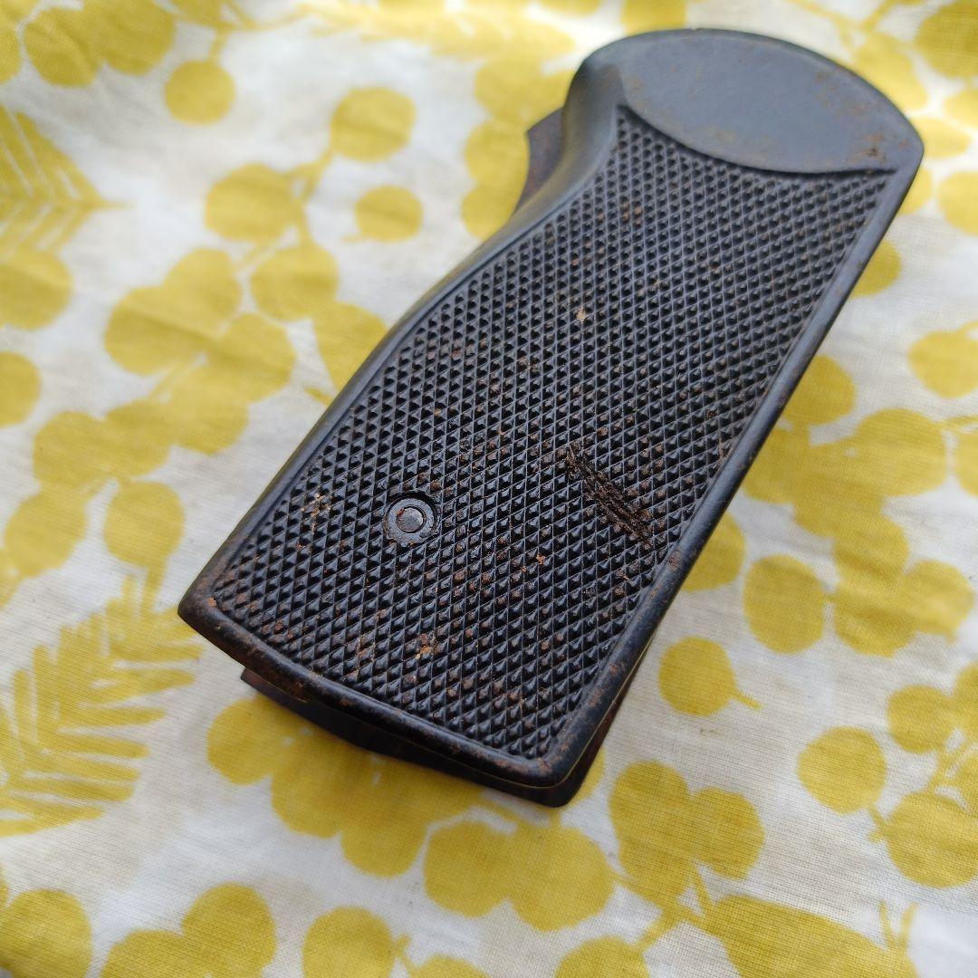 スチェッキン　実物　グリップ