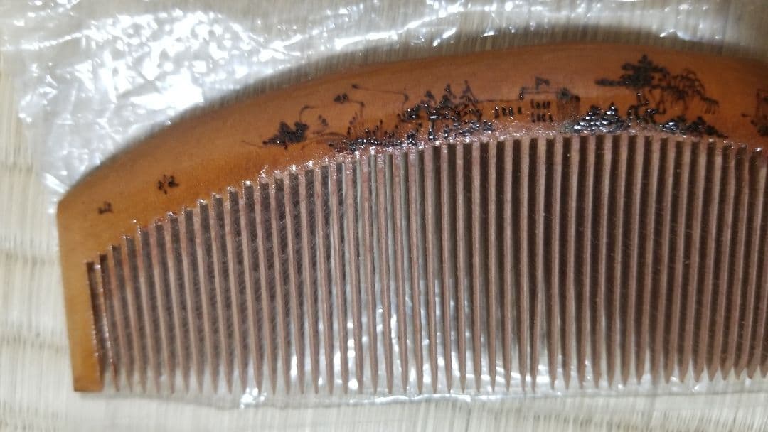 極希少品　中国　アンティーク★木製彫刻櫛 　コレクション品　天然木　古玩