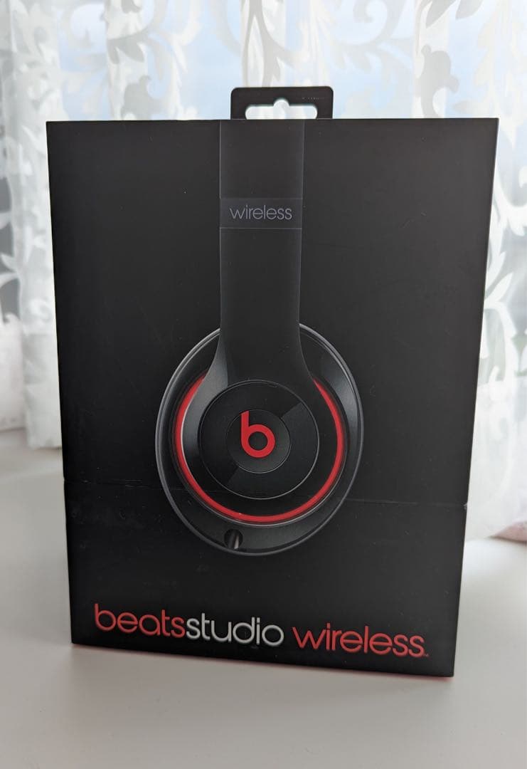 beats ワイヤレス　ヘッドホン