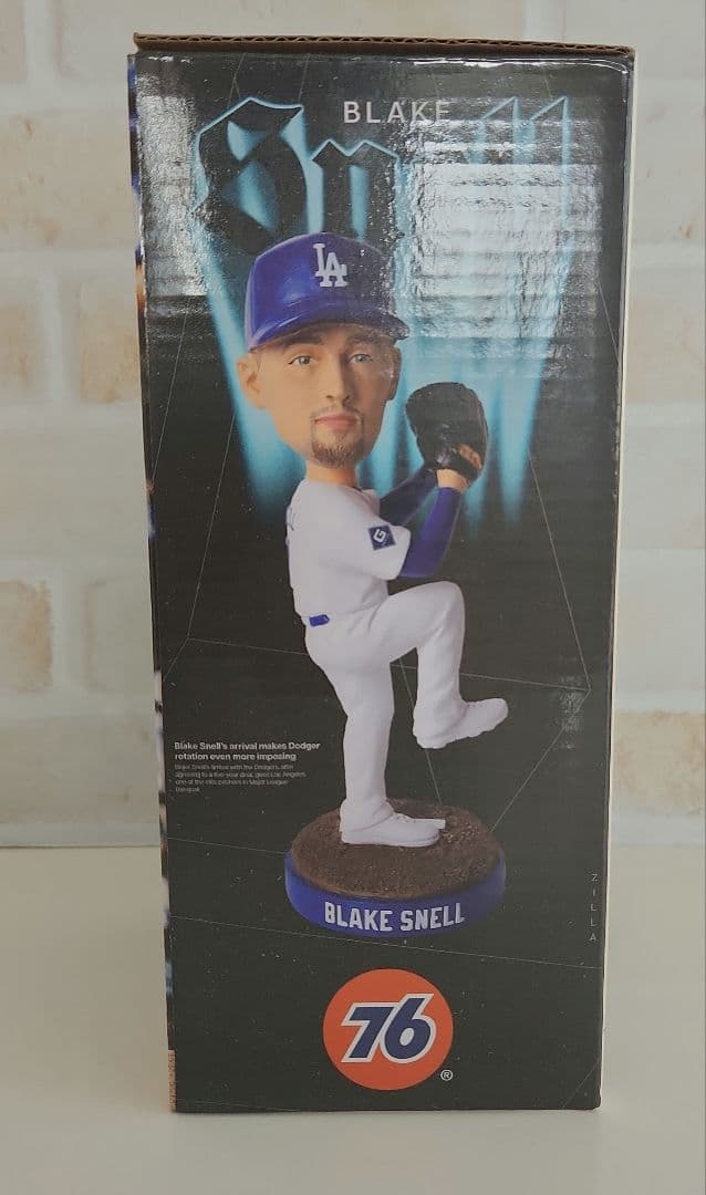 6/16ドジャースタジアム限定配布　ブレイク・スネル投手ボブルヘッド人形