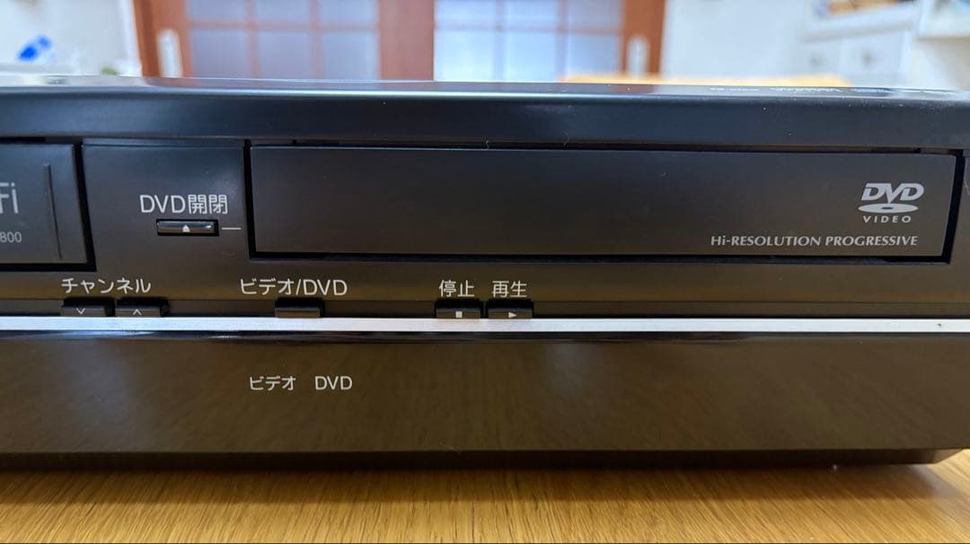 TOSHIBA SD-V800 カセットテープVHS/DVDプレーヤー