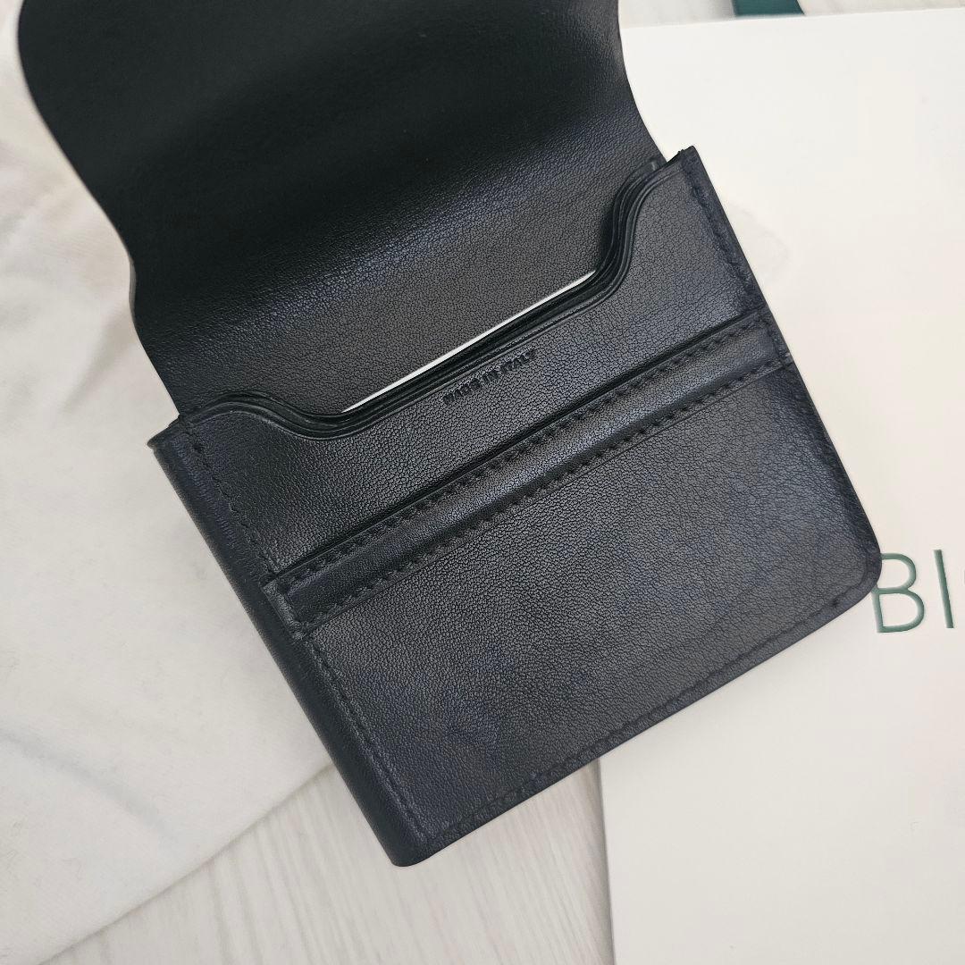 THE ROW ブラックレザー二つ折り財布