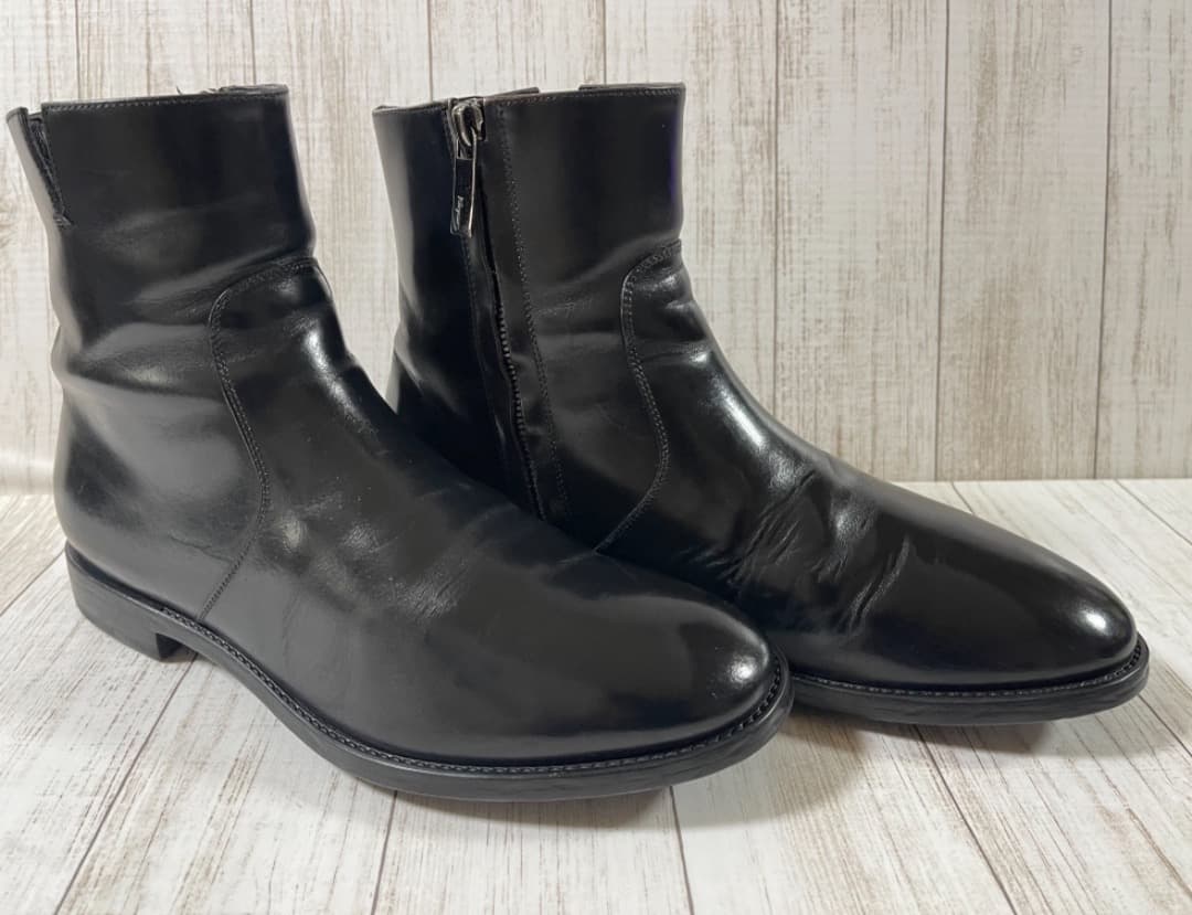 サルバトーレフェラガモ　サイドジップブーツ