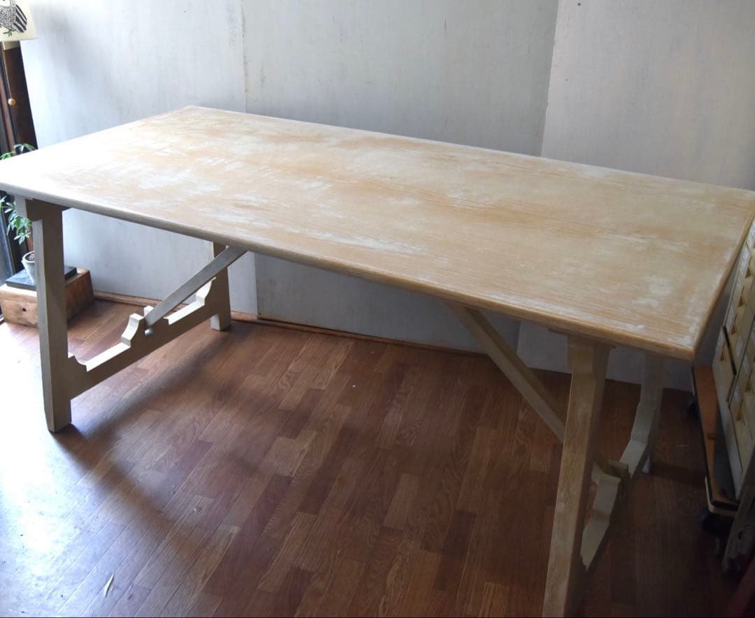 ダイニングテーブル Nora. Ella oak Dining Table