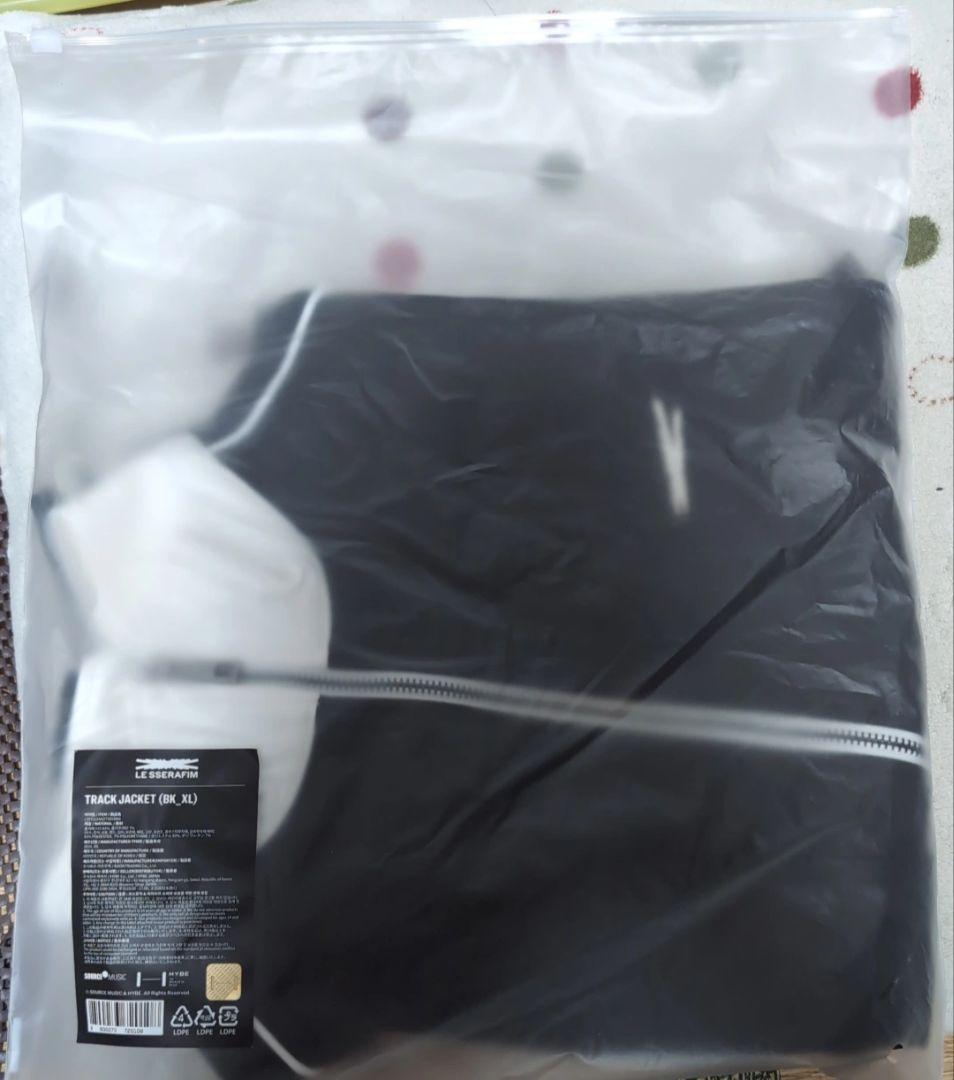 【新品未使用】LESSERAFIM Track Jacket (Black)XL