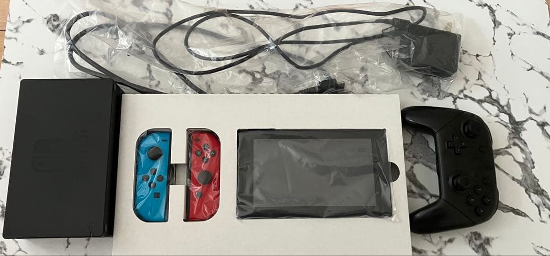 【お値下げ】Nintendo Switch 本体 Joy-Con おまけプロコン