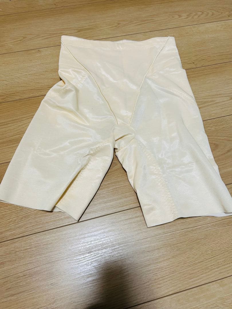 ブライダルインナーセット　ベージュ　バストF75 バスト98