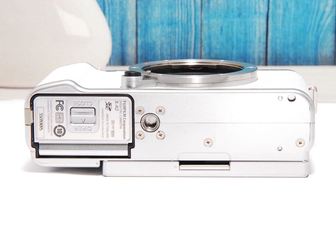 FUJIFILM X-A2 富士フイルムの発色を楽しめる入門機 Wi-Fi